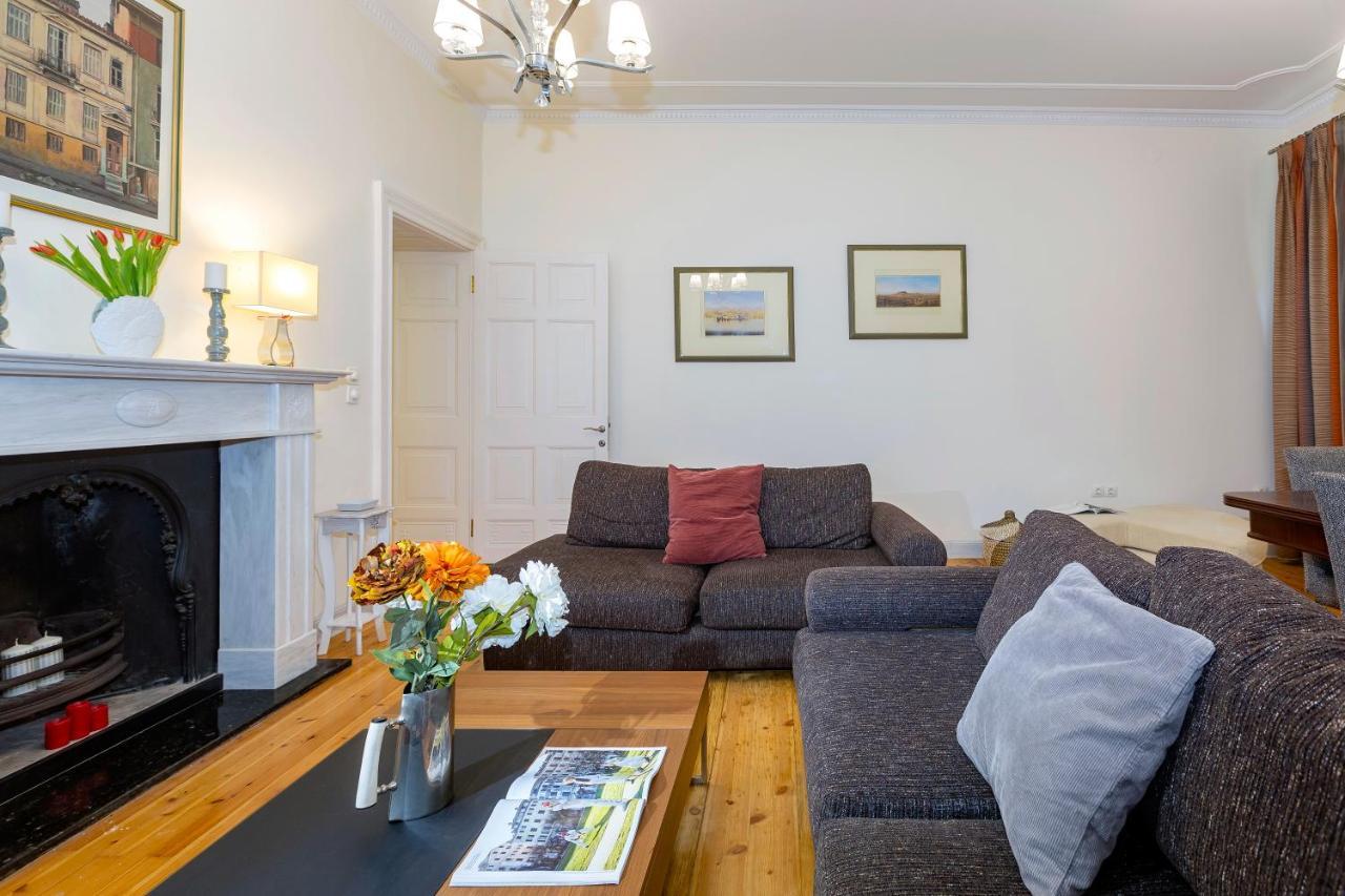 Ampio Cantone Apartment *